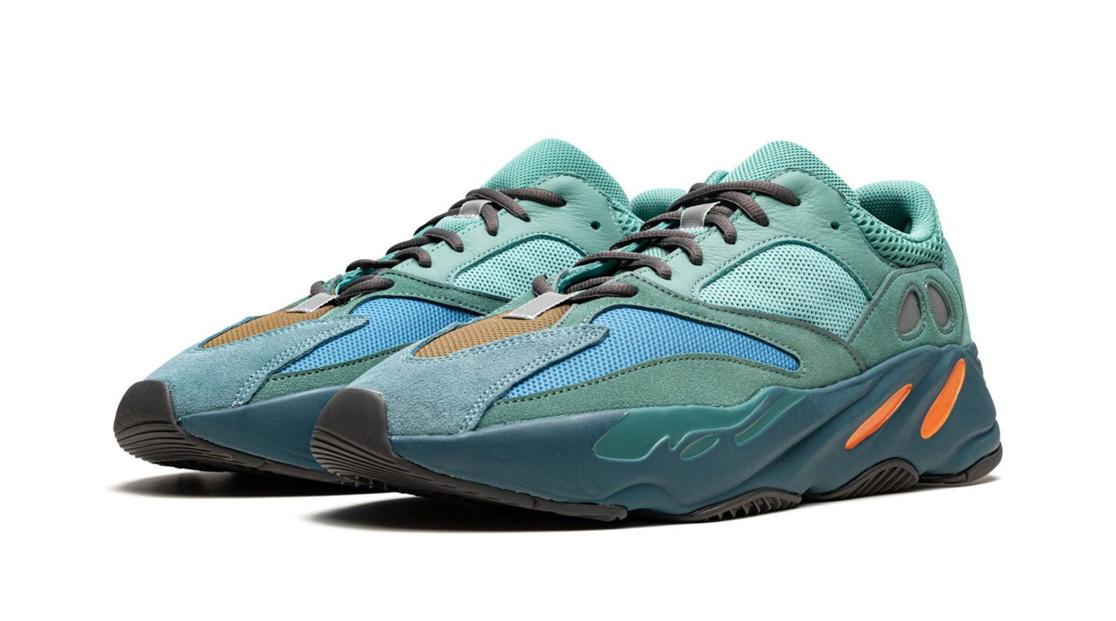 YEEZY BOOST 700 "Faded Azure"